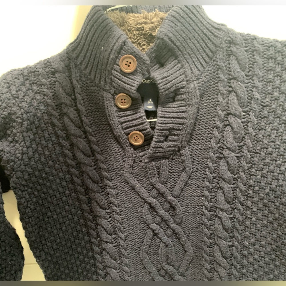 Gap, Navy blue cable knit sweater with button and sherpa collar.